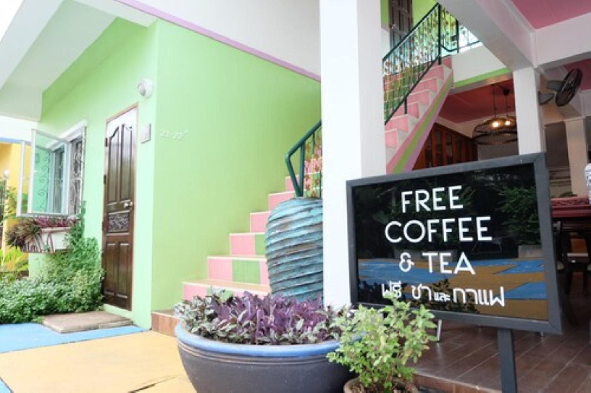 Issara House Bangkok Hotel Екстериор снимка